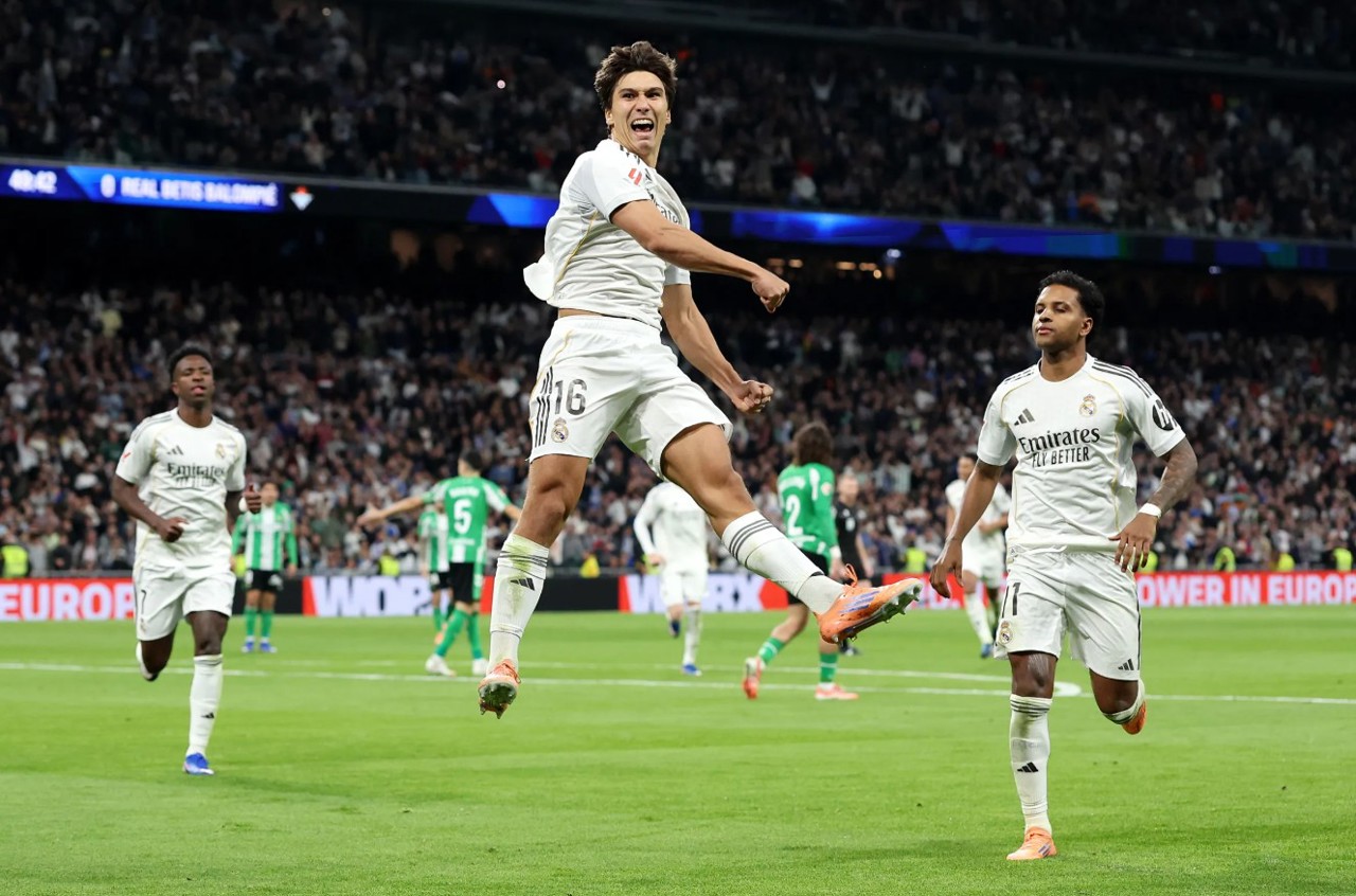 Real Madrid a început în forță noul an! „Los Blancos” au învins Real Betis cu 5-1, iar Gonzalo Garcia a realizat hat-trick-ul