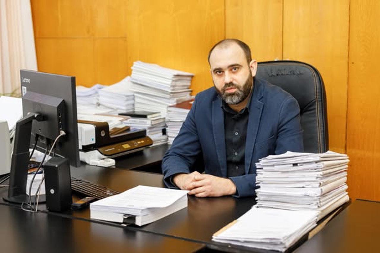 Judecător, detașat în Secretariatul CSM pentru a contribui la digitalizarea dosarelor
