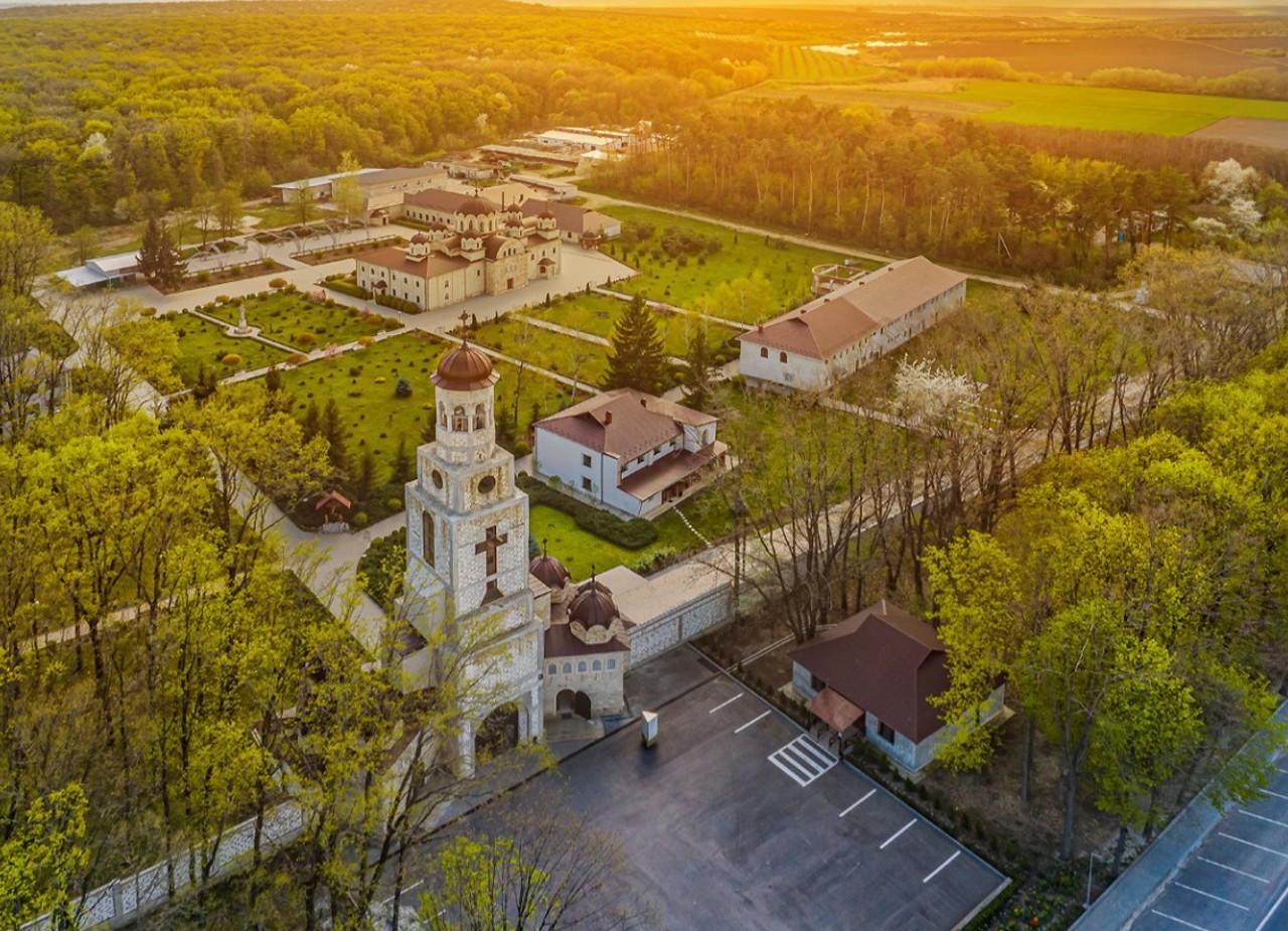 Religious tourism in Republic of Moldova: churches and monasteries preserve faith and cultural heritage