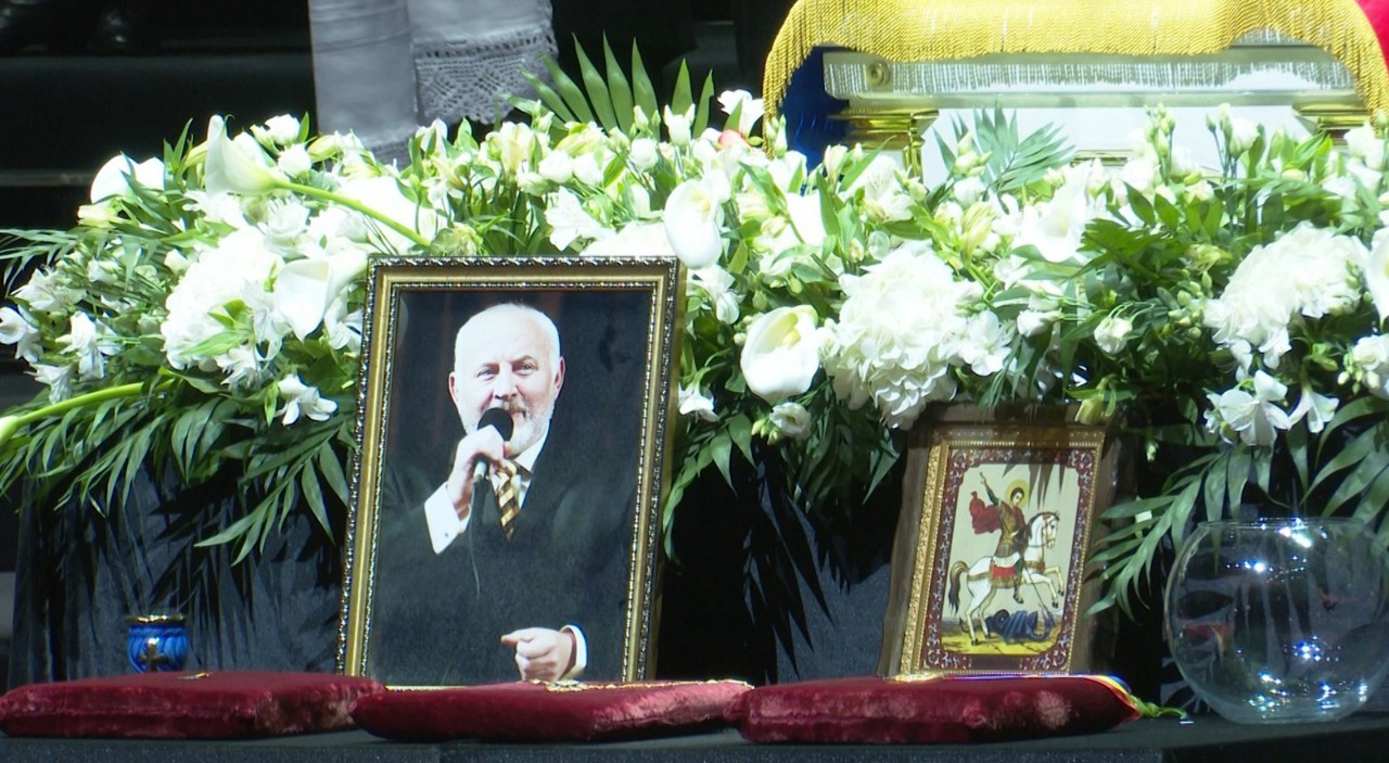 ADIO, Gheorghe Urschi | „Regele umorului”, condus pe ultimul drum cu flori și aplauze