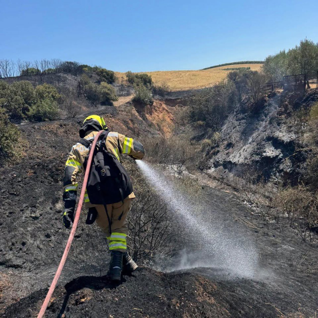 Prima misiune a celui de-al doilea contingent în Grecia: Pompierii moldoveni au luptat cu flăcările peste șase ore
