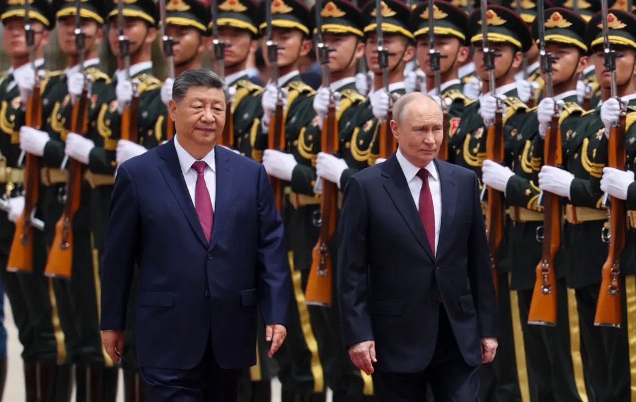 „Prieten drag” și „prieten vechi”: Xi și Putin se întâlnesc la Beijing pentru a consolida parteneriatul strategic