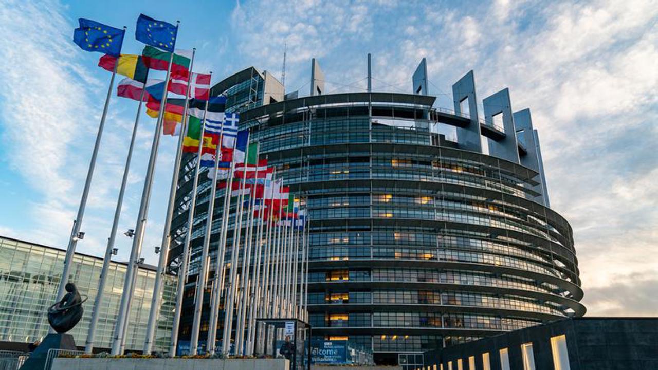 Comitetul pentru afaceri externe al Parlamentului UE adoptă raportul extrem de pozitiv despre R. Moldova