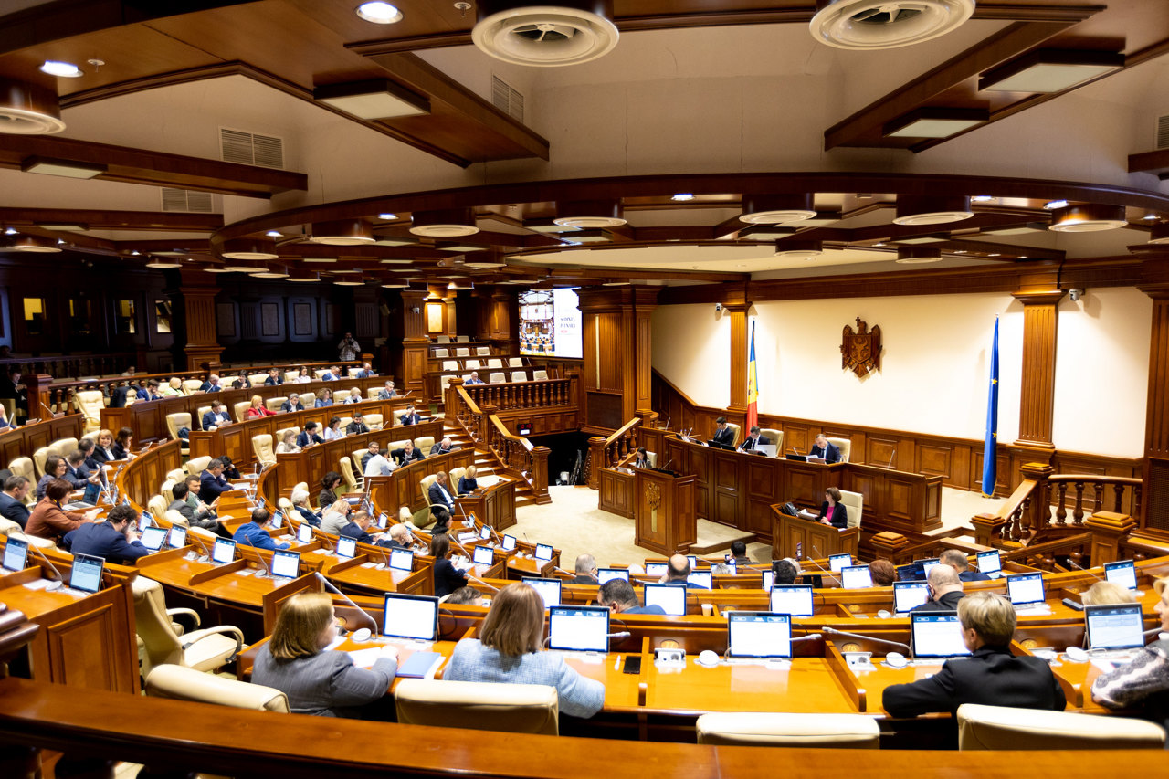 Parliament meets in session. The VAT refund program for agricultural producers, on the agenda