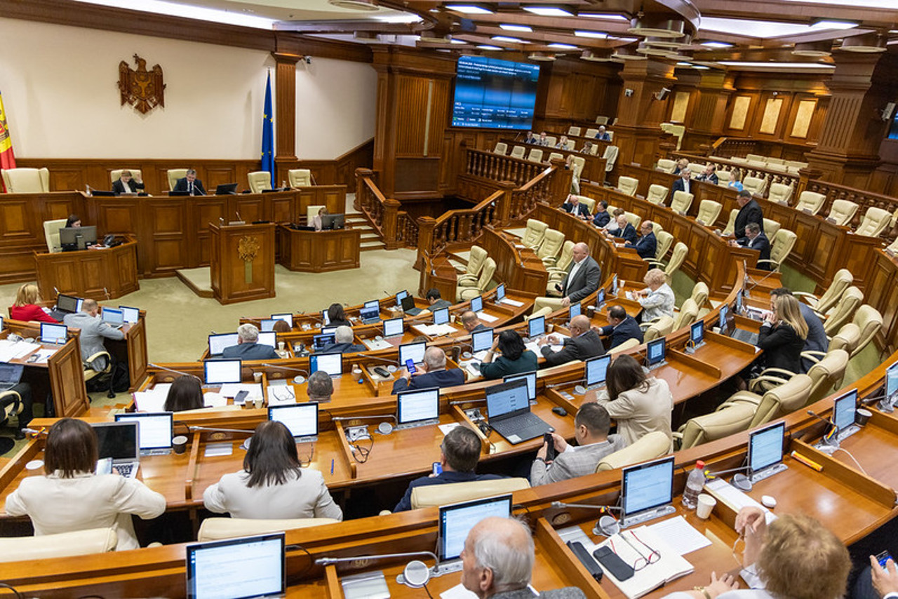 Parlament: încă o moțiune înaintată de BCS a fost respinsă 