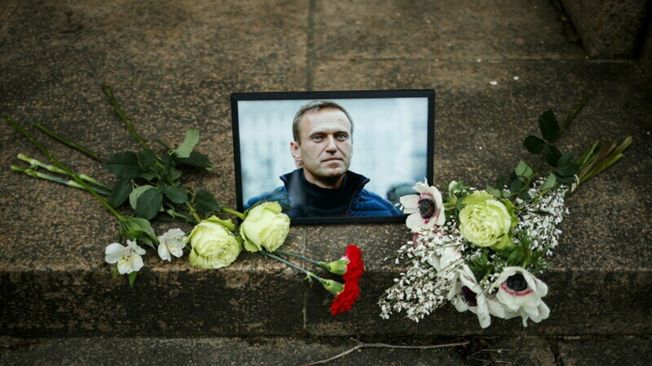 Navalny Death: Global Call for Investigation