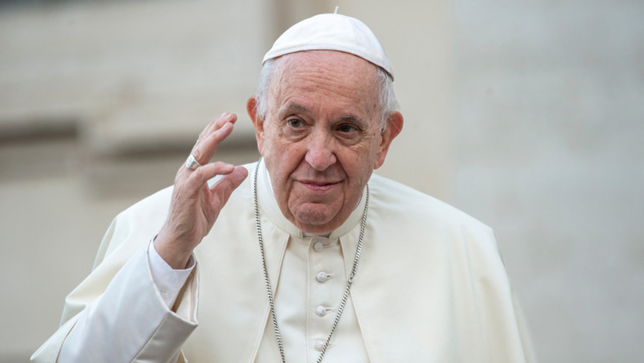 Pope Francis' Christmas message: "Our heart is in Bethlehem. Let's think about Palestine, Israel, Ukraine"