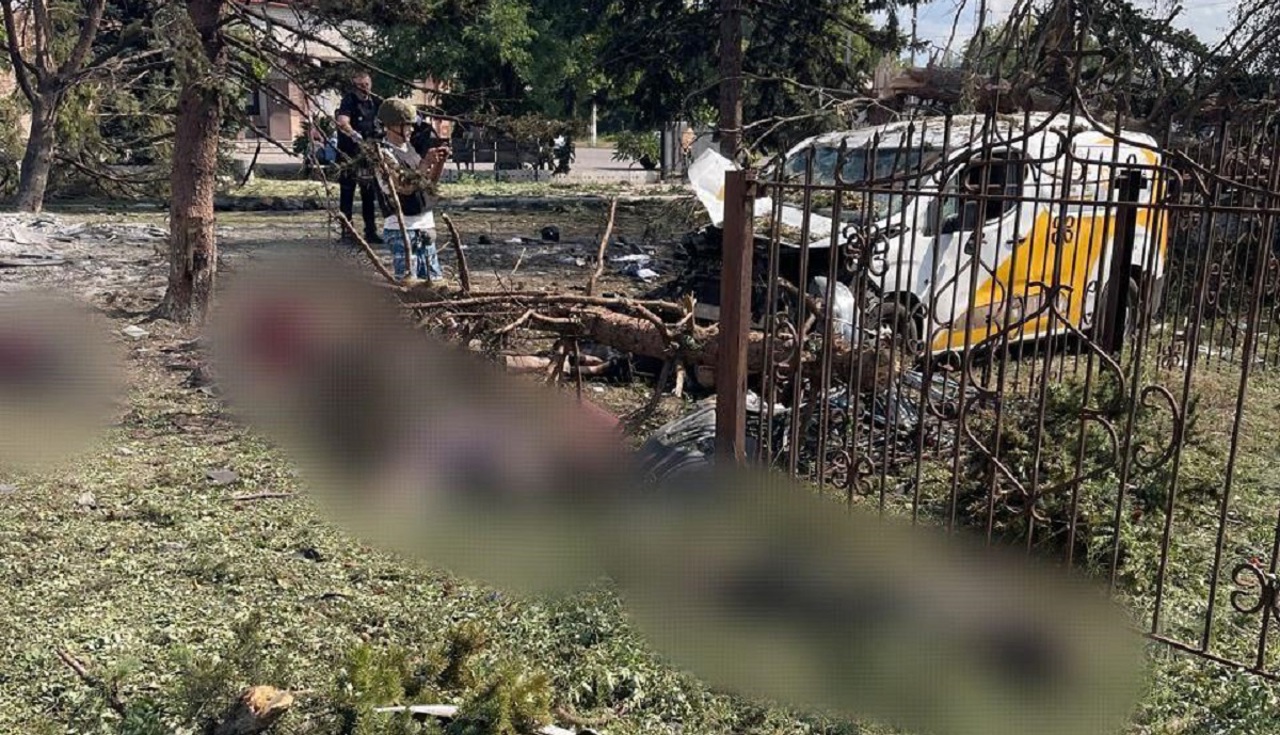 Удары по Украине: в поселке Яровая Донецкой области погибли 23 человека 