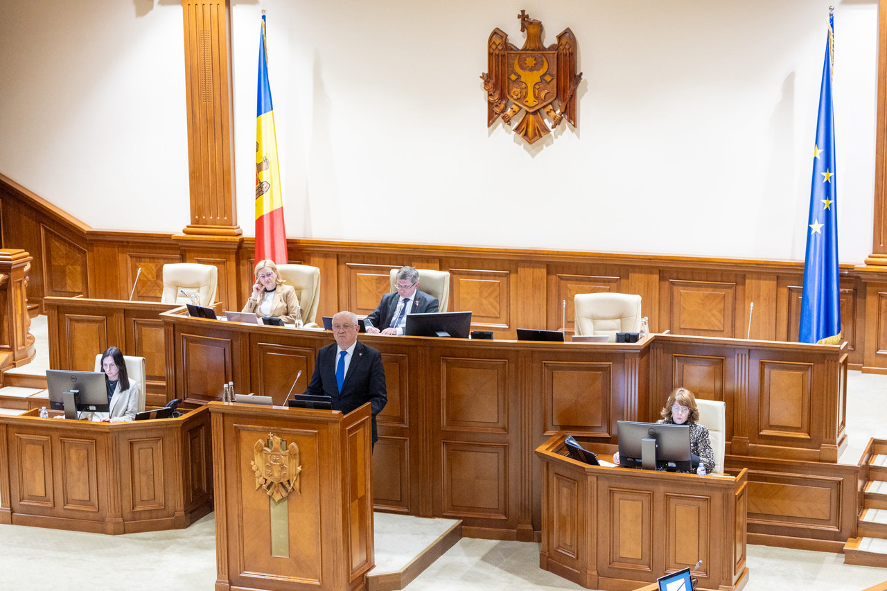 Parlamentul a instituit stare de urgență în sectorul energetic pentru 60 de zile