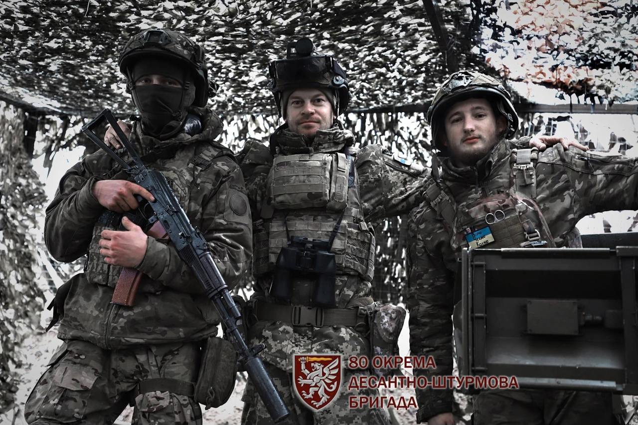 Președintele Zelenski a transmis un mesaj de felicitare de Ziua Forțelor Terestre ale Ucrainei, marcată pe 12 decembrie