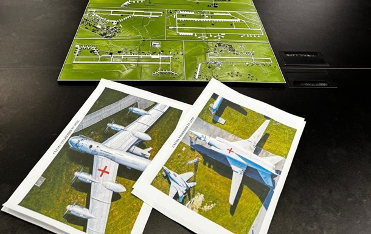 Зеленский: Операция СБУ "Паутина" стала крупнейшей украинской атакой на российские аэродромы