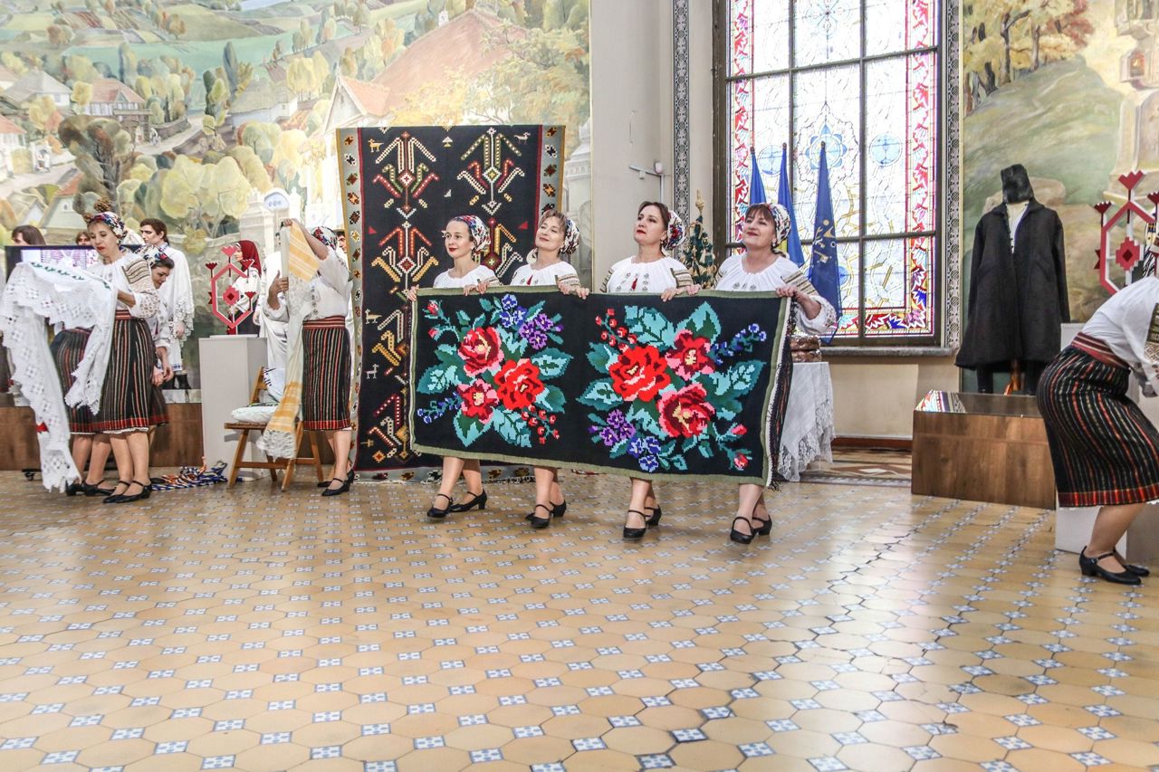 Târgul Național „Covorul Dorului”, ediția a XII-a: O zi în care covorul basarabean a spus povești despre oameni, timp și memorie