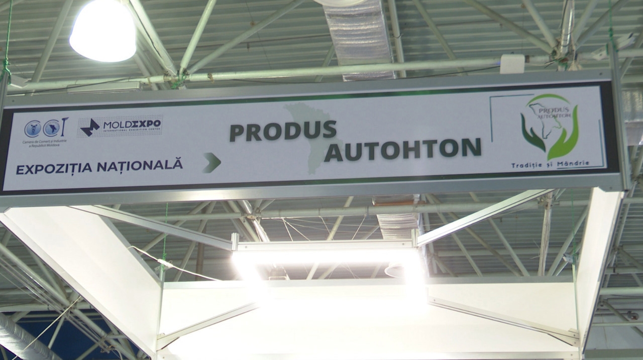 „Să consumăm ce e produs acasă”: Recorduri naționale, vinuri alese și plăcintă-gigant la expoziția „Fabricat în Moldova” de la Moldexpo
