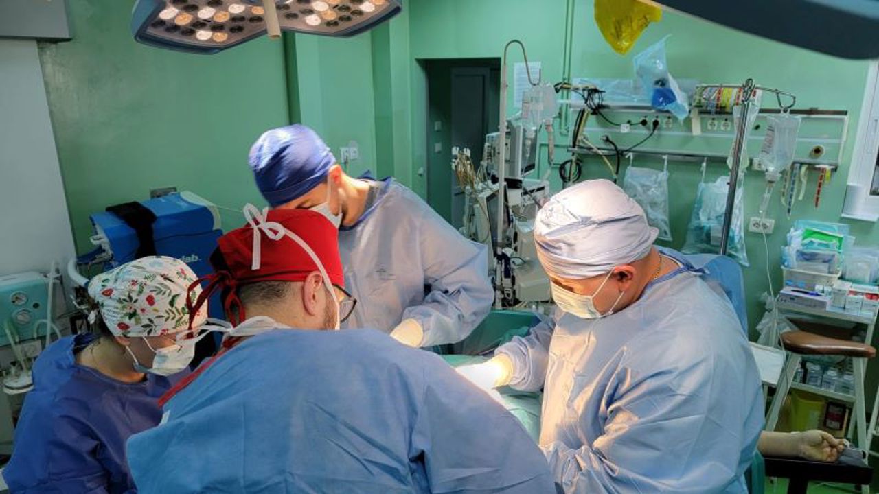 Aproape 100 de persoane din R. Moldova, pe lista de așteptare pentru un transplant de rinichi sau ficat: Lipsa de donatori, principala problemă