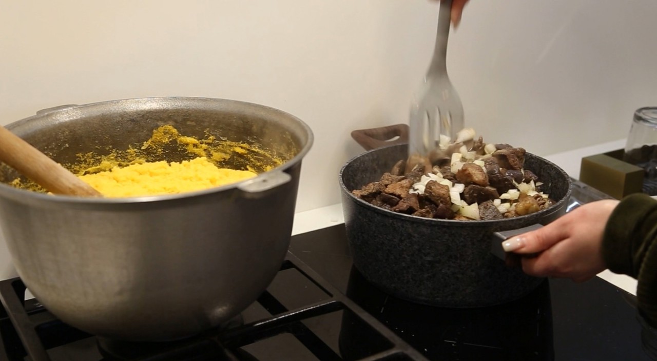 Tradiție păstrată cu sfințenie în ajunul Crăciunului pe stil vechi la Țarigrad 