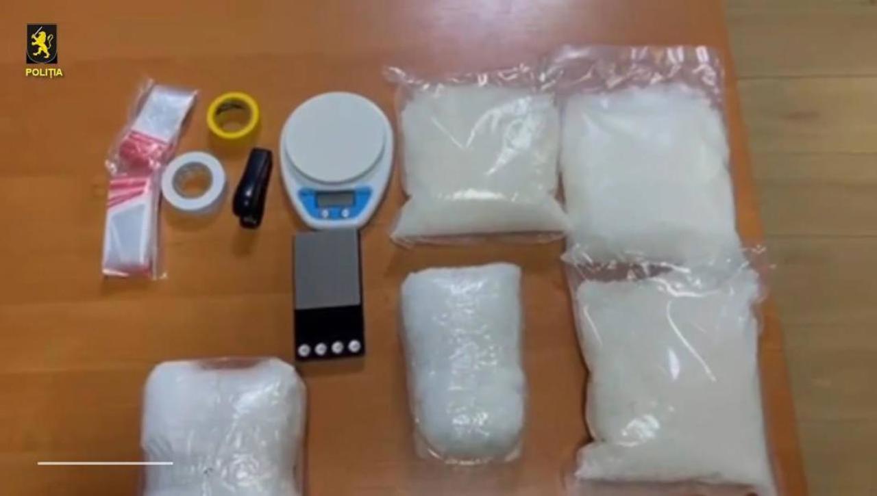 Captură de droguri de peste șapte milioane de lei la Chișinău. Un bărbat, reținut în flagrant delict
