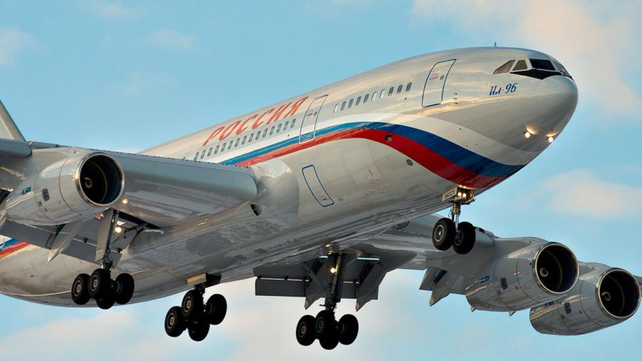 Romanian Foreign Minister: "Putin must ask for permission to fly over airspace"