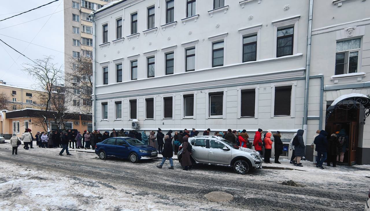 Независимый кандидат Борис Надеждин собрал 100 тысяч подписей для выдвижения в президенты России