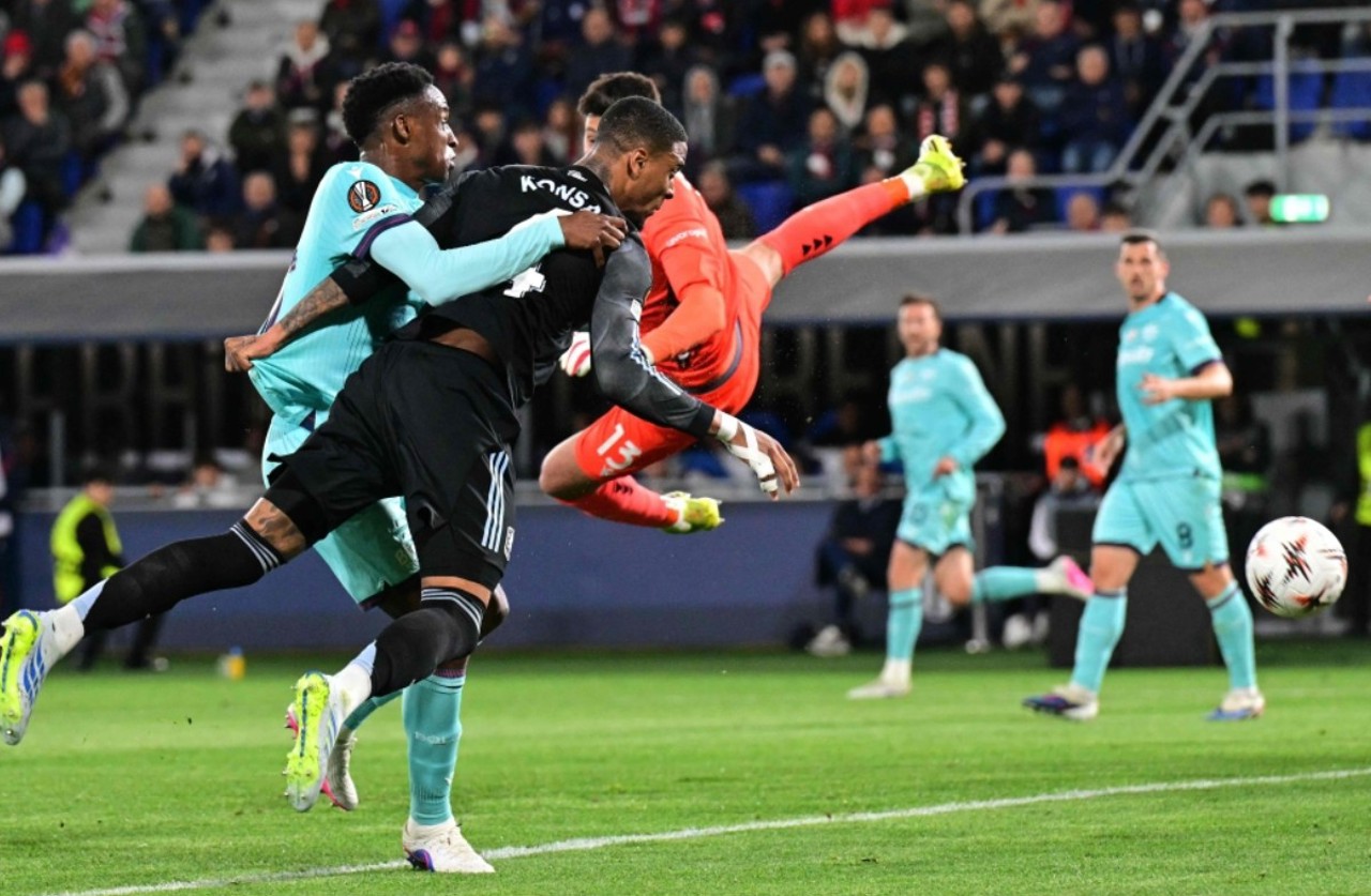 Aston Villa Birmingham a luat o opțiune importantă la calificarea în semifinalele Ligii Europei 