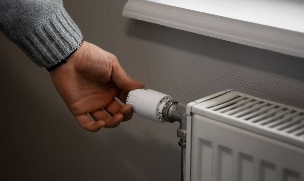 Zeci de școli, spitale și sute de blocuri de locuințe din Chișinău nu au solicitat căldură centralizată