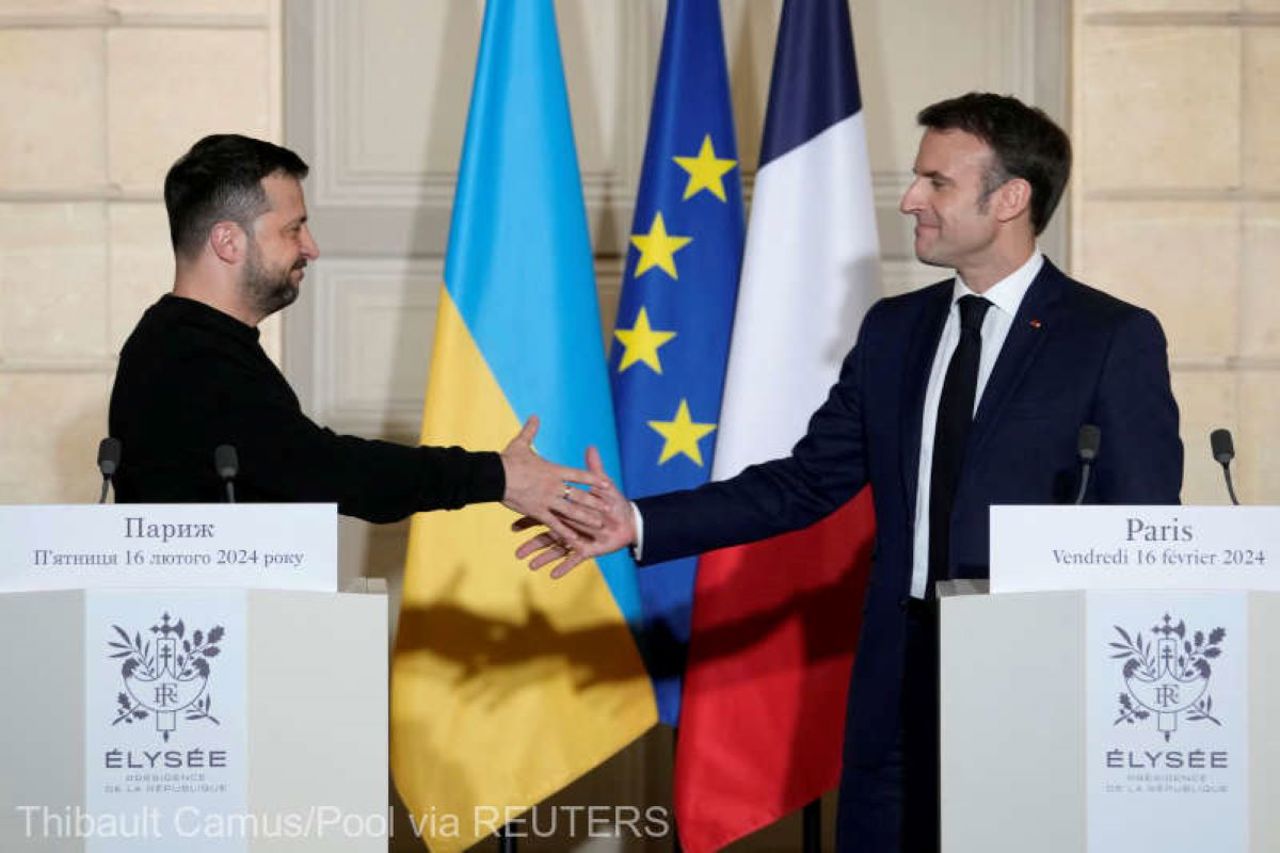 Macron and Zelenskiy Sign Security Pact, Boosting Military Aid to Ukraine