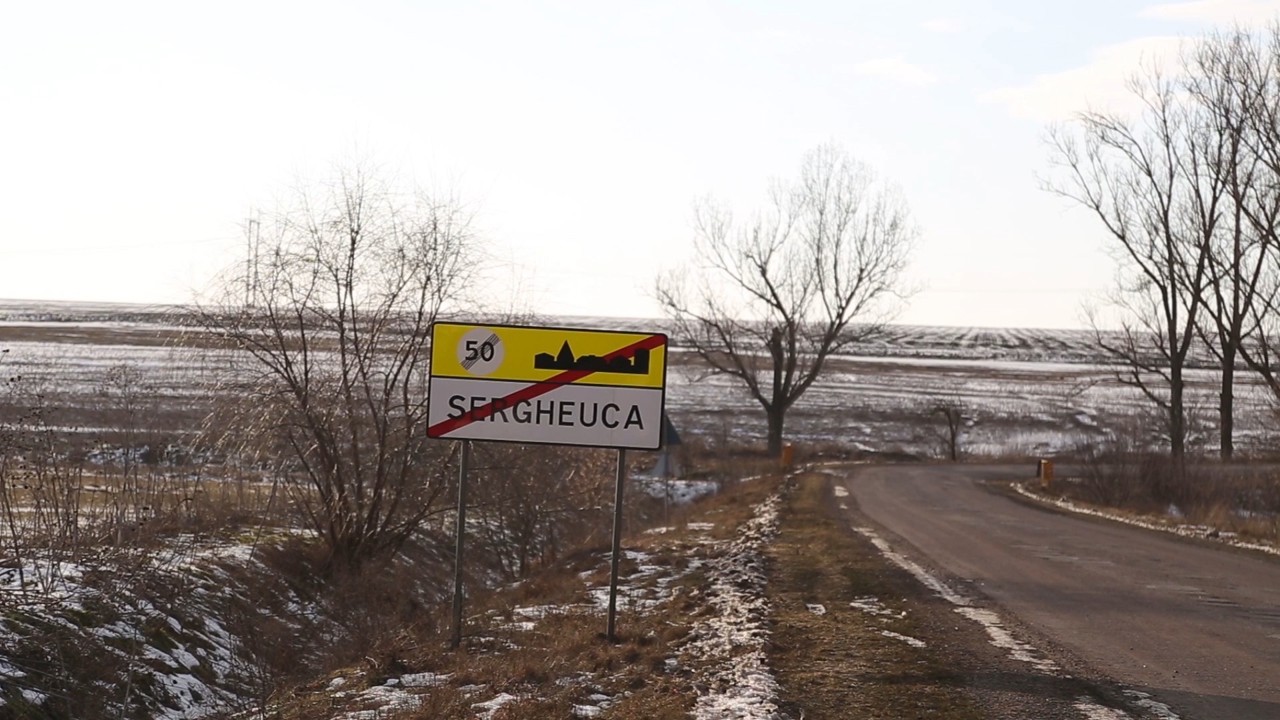 Satul din R. Moldova în care au mai rămas doar 23 de oameni: „Nu avem nimic, nici poștă, nici magazin” 