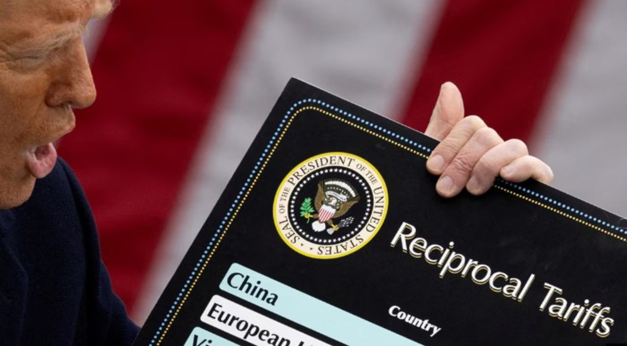 Верховный суд против Трампа: незаконные тарифы, обвинения в адрес судей и возможная торговая война