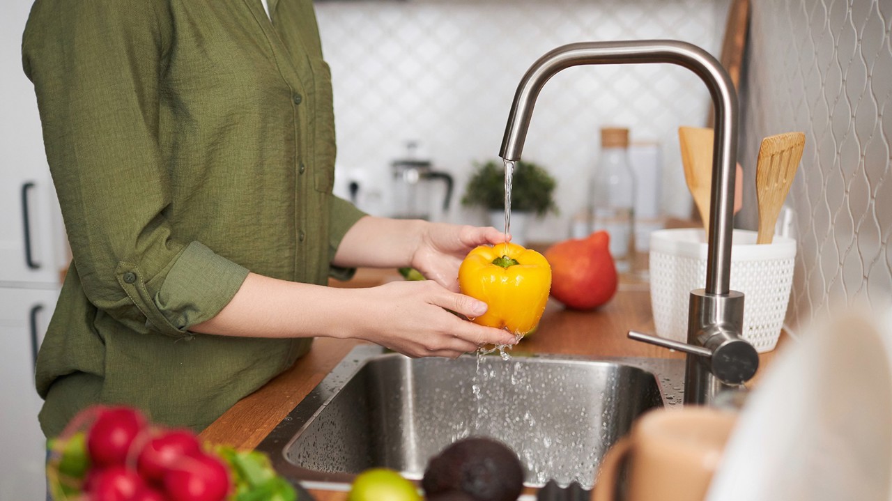 Preventing Salmonella: Key hygiene tips for the hot season