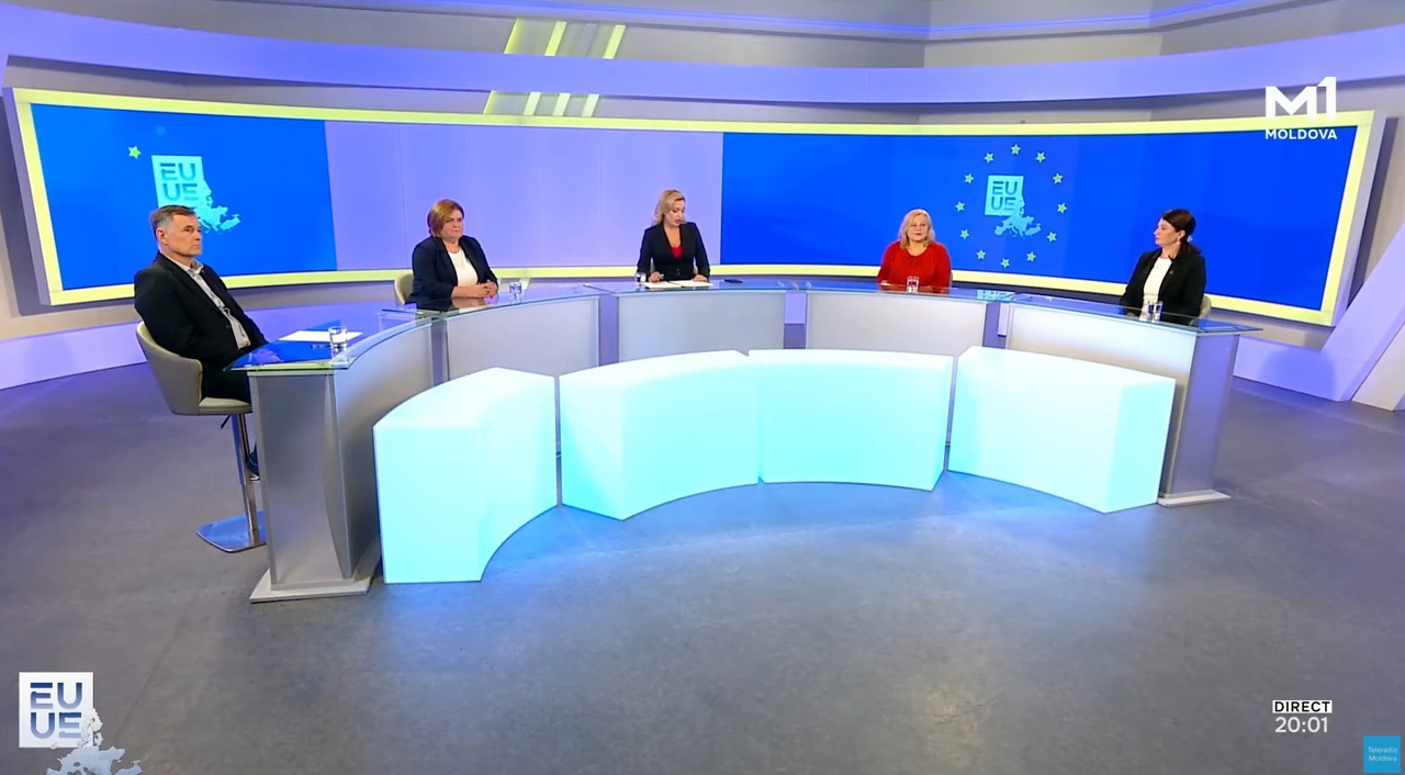O familie din Chetrosu a luat în îngrijire șapte copii, pe lângă cei trei biologici: „În familie, copilul înțelege că este dorit, important”