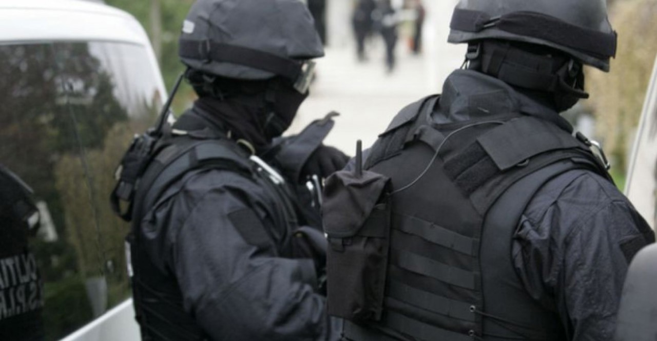 Полиция в Молдове проводит серию обысков