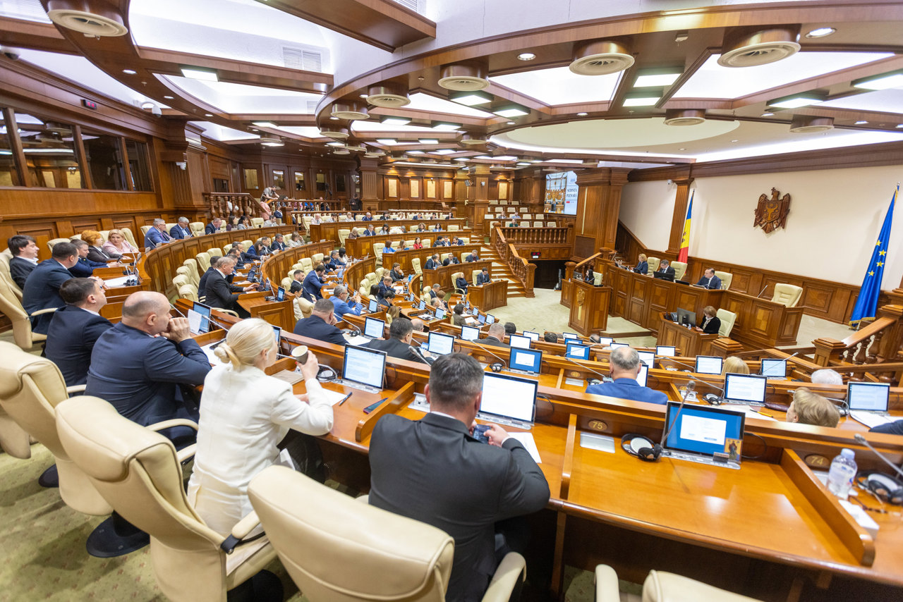 Modificările la Legea cetățeniei, votate în lectură finală: „Cei care nu au comis acțiuni ostile nu au de ce să-și facă griji”