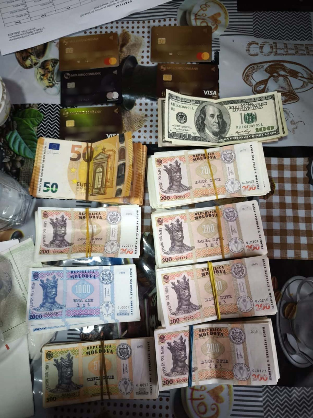 Percheziții în Chișinău, Șoldănești și Rezina: un medic-șef, reținut într-o anchetă de corupție