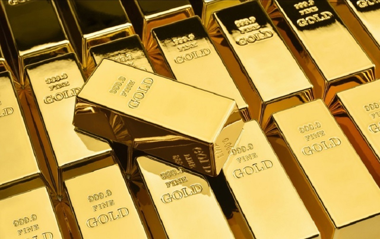Gold, silver plummet as Iran conflict sparks liquidity crunch