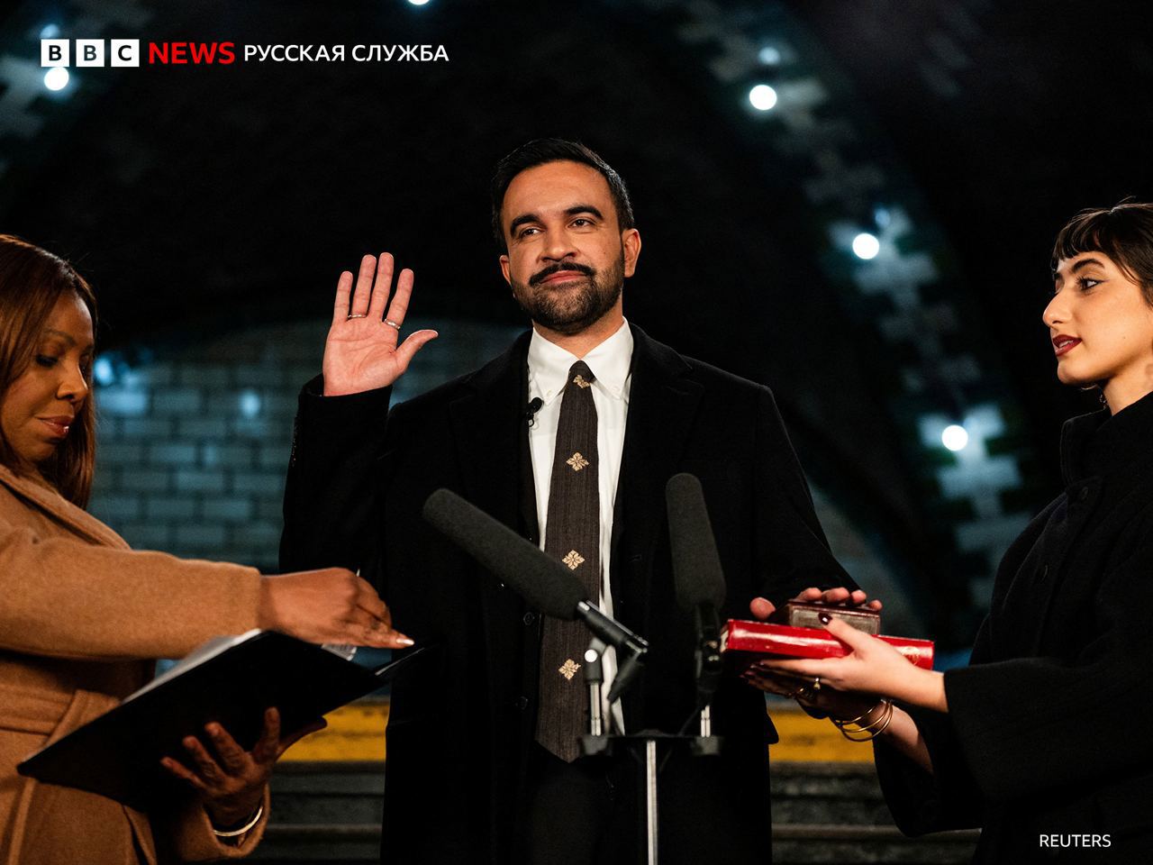 Noul primar al New Yorkului, Zohran Mamdani, învestit simbolic într-o stație de metrou