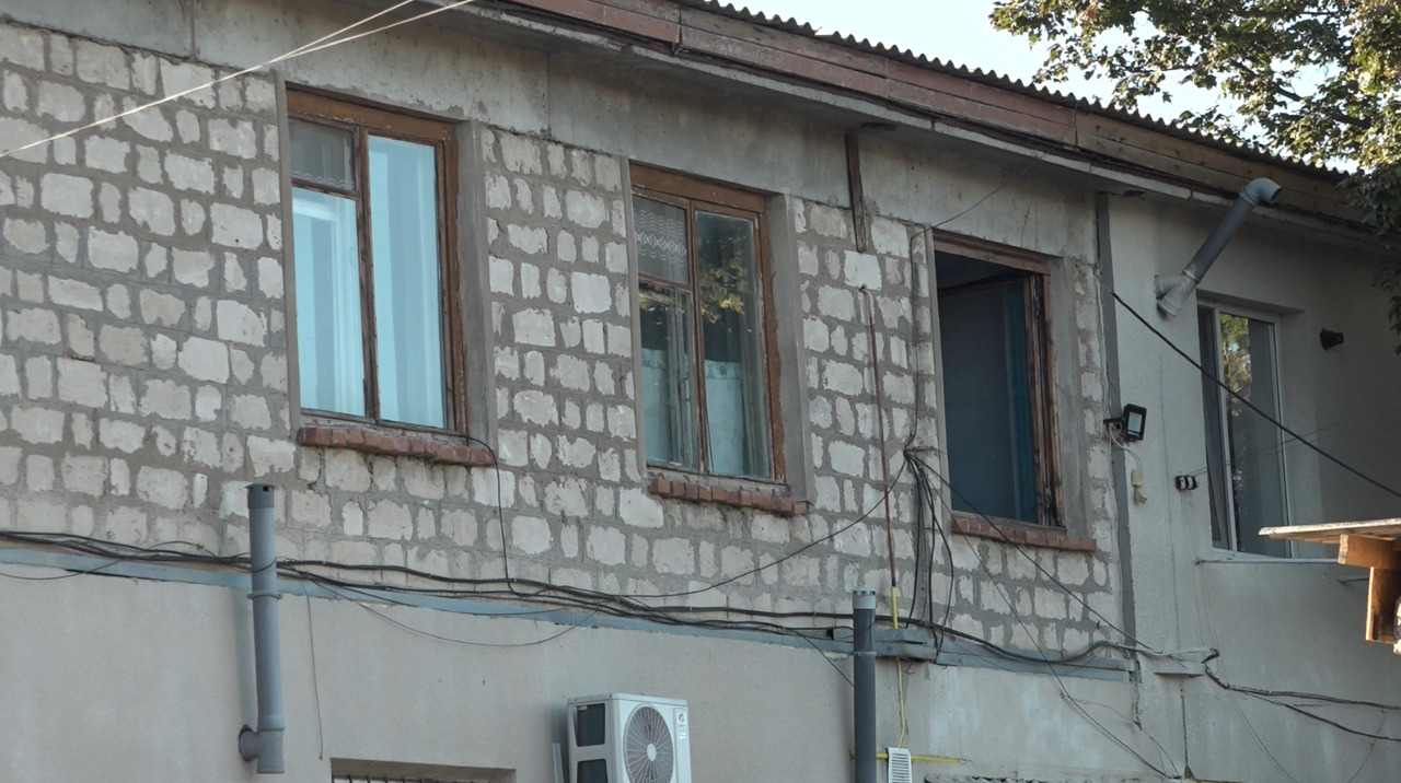 Trei din patru clădiri din R. Moldova sunt vechi și risipesc energie