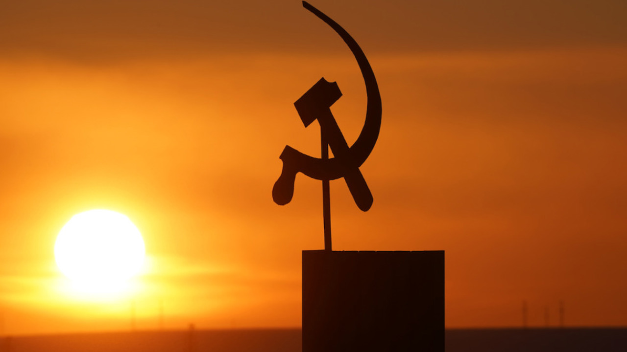 Directorul CIA, la negocierile cu Putin: Rusia riscă un colaps economic după modelul URSS
