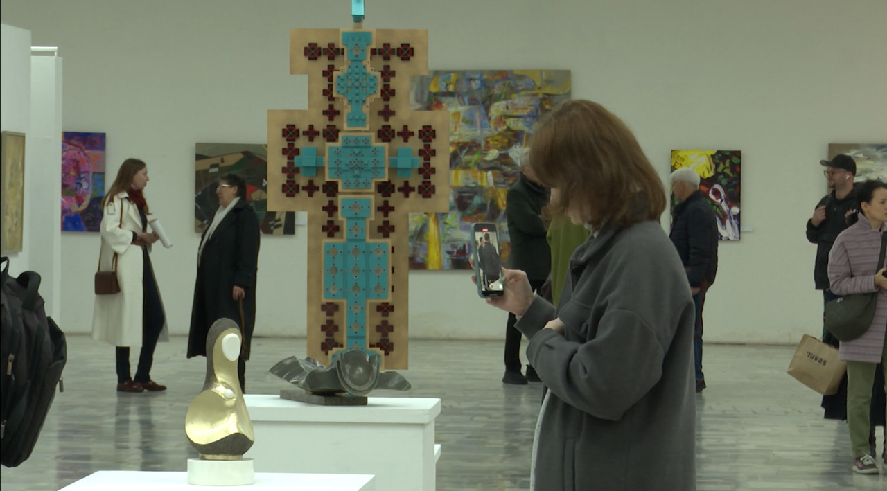 National Contemporary Art Exhibition opens at Brâncuși Gallery