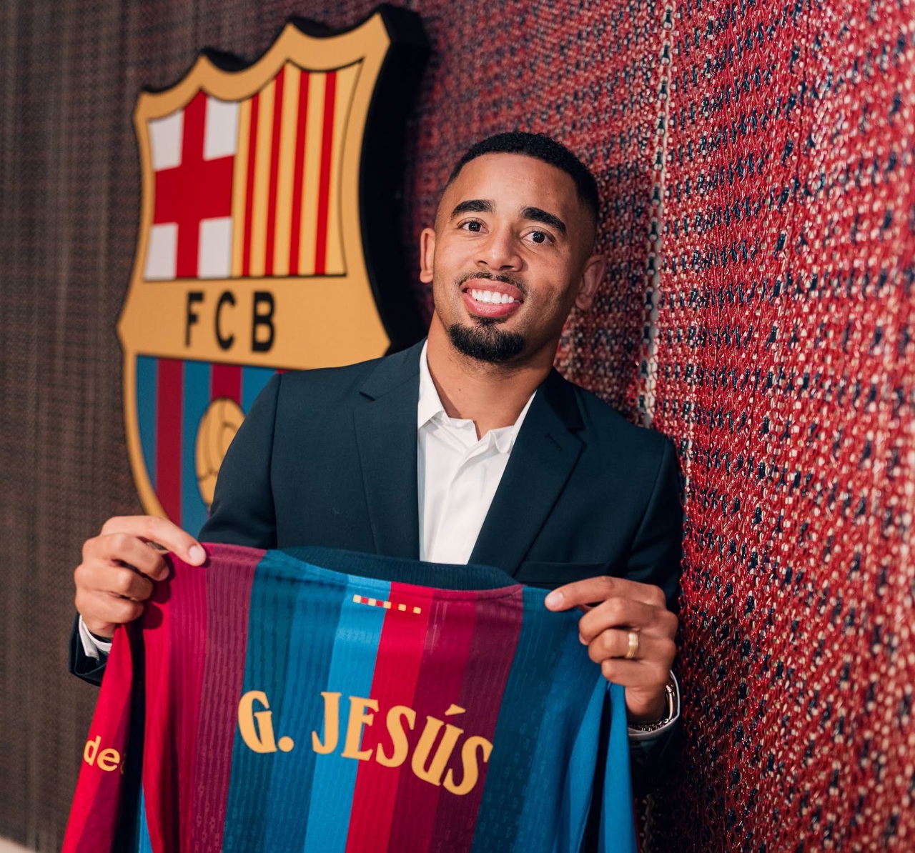 FC Barcelona are un atacant nou, dar nu este vorba despre Julian Alvarez