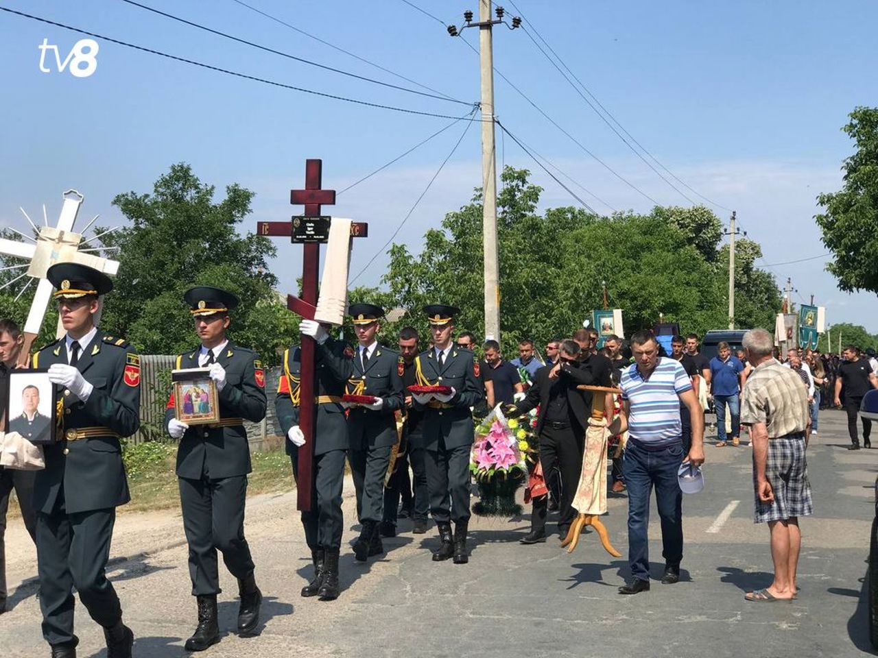 Парламентское большинство отклонило предложение социалистов заслушать главу СИБ и министра внутренних дел в инциденте в Аэропорту