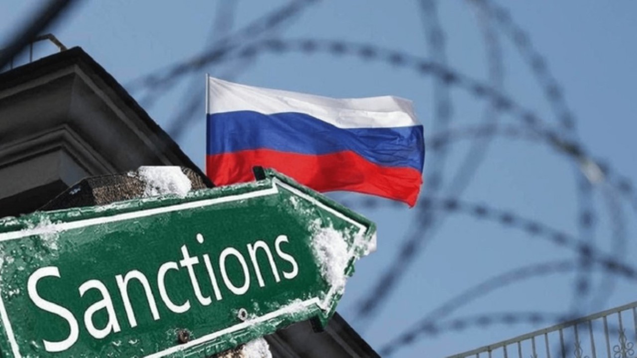 Correspondence from Dan Alexe: Status of EU sanctions imposed on Russia