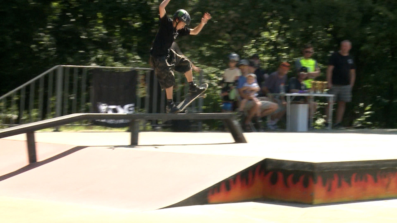 Curaj, echilibru și viteză: parcul Valea Trandafirilor din capitală, scena unui campionat internațional de skateboarding