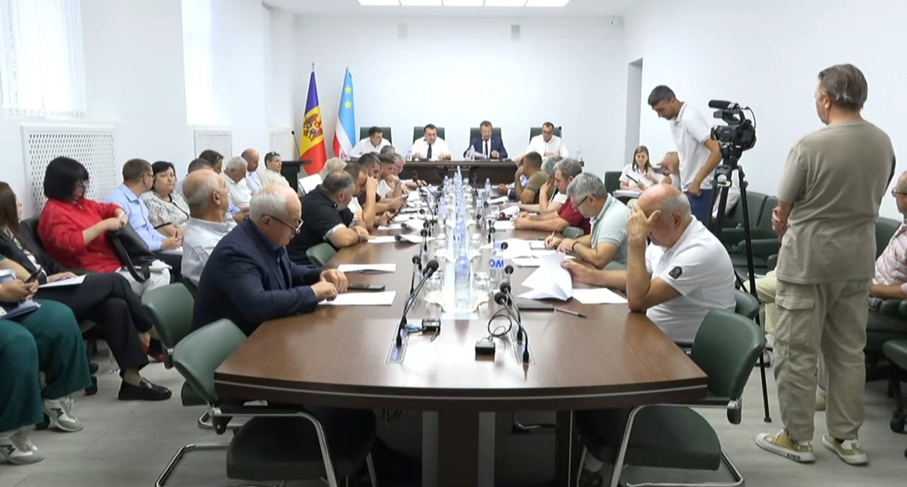 Deputații din Găgăuzia cer eliminarea noțiunii de „candidat independent camuflat” din Codul electoral