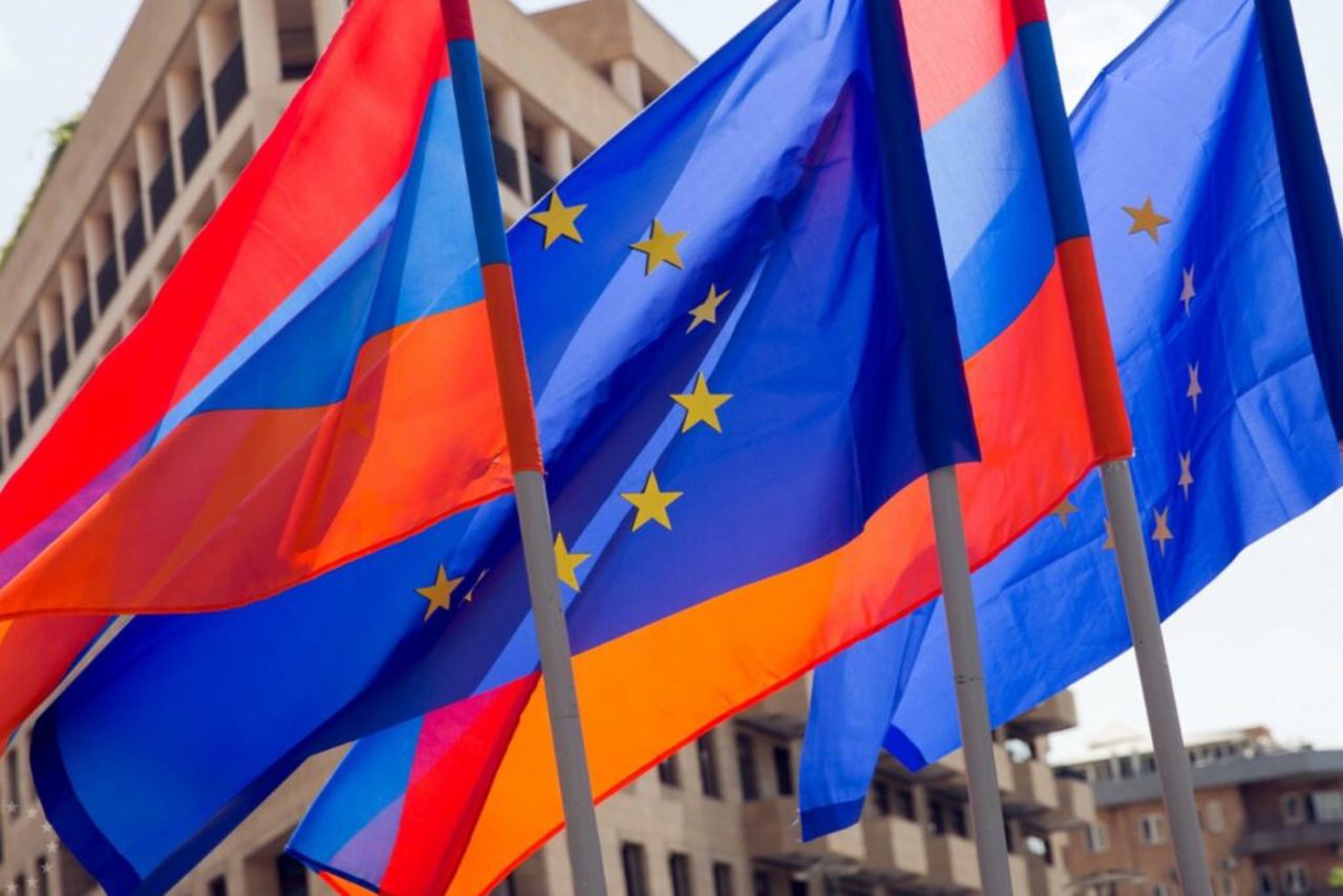 Евросоюз начинает официальные переговоры о безвизовом режиме с Арменией