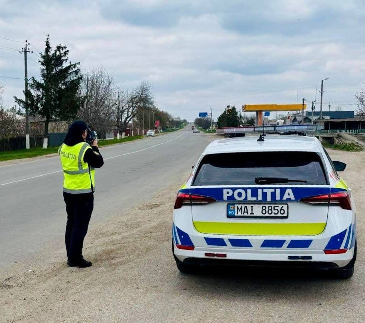Road congestion and dozens of violations: Police urge responsibility