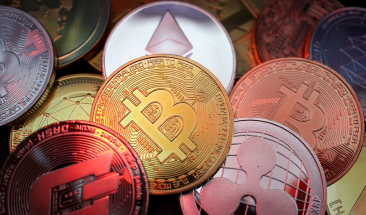 Proiect de lege pentru criptomonede. Adrian Gheorghiță: „Există un draft în elaborare”