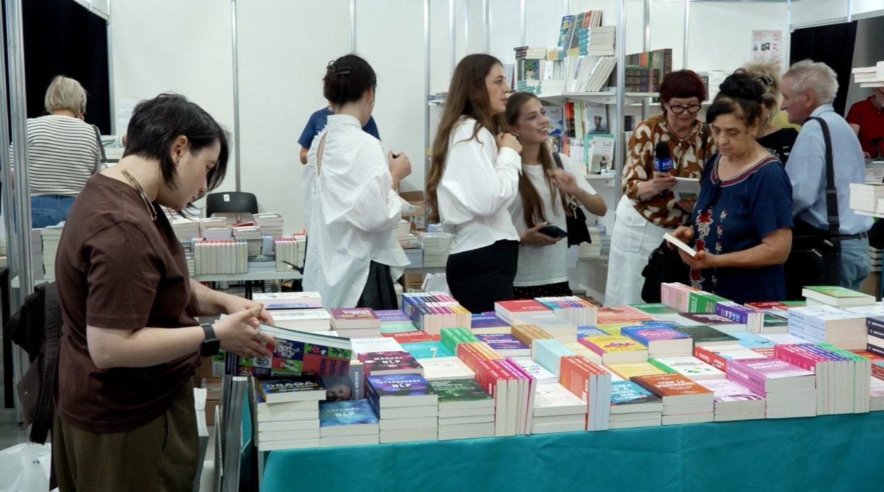 Bookfest revine la Chișinău cu peste 30 de mii de cărți, reduceri și întâlniri cu scriitori