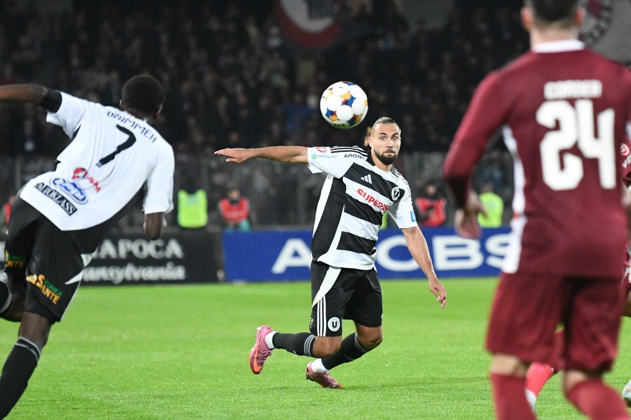 Virgiliu Postolachi a fost protagonist în derby-ul Clujului: Universitatea și CFR au remizat, scor 2:2 