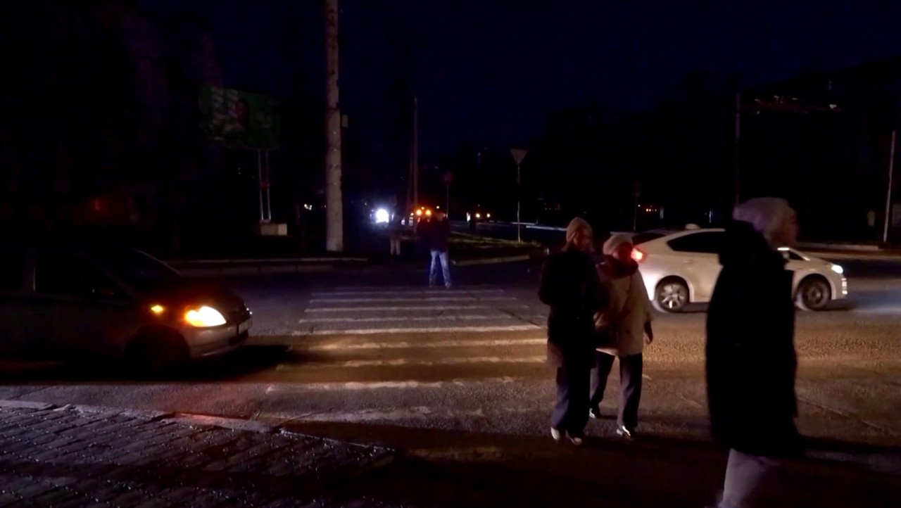 Locuitorii din regiunea transnistreană au rămas fără curent electric. Ministrul Energiei: „O centrală destul de veche” 