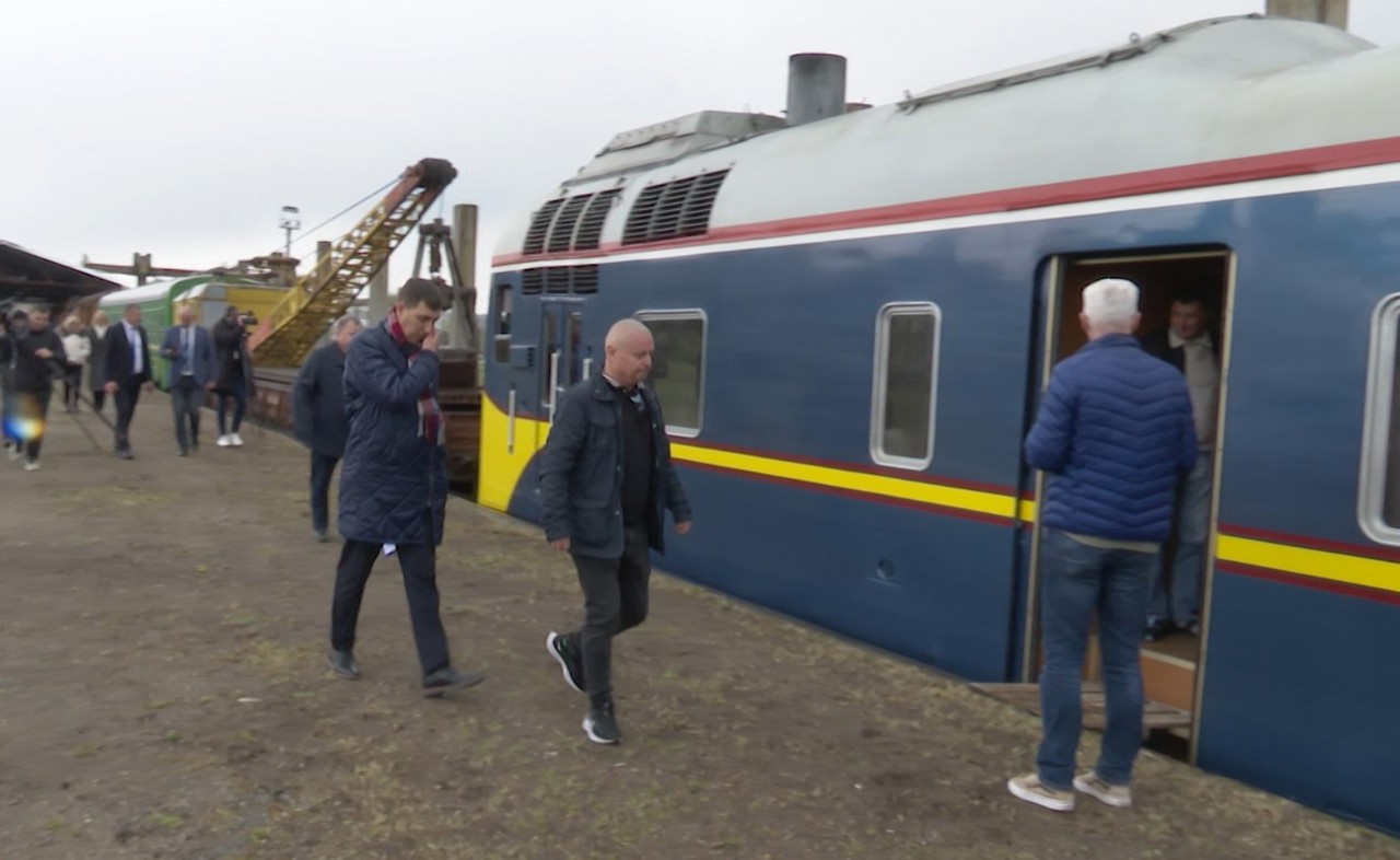 Trenul a trecut Prutul spre Fălciu, după o pauză de peste 30 de ani