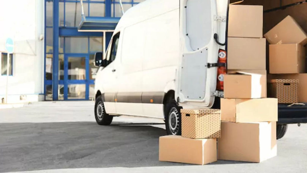 UTIL | Cum putem trimite colete peste hotare, de sărbători: ambalarea incorectă și produse nepotrivite, greșelile cel mai des întâlnite  